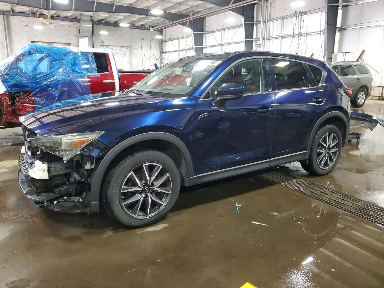 Salvage Mazda Cx Image