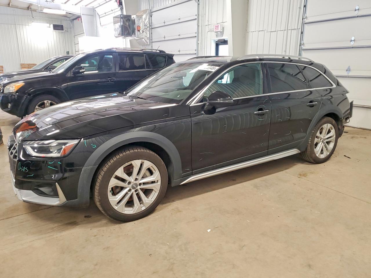 Salvage Audi A4 Image