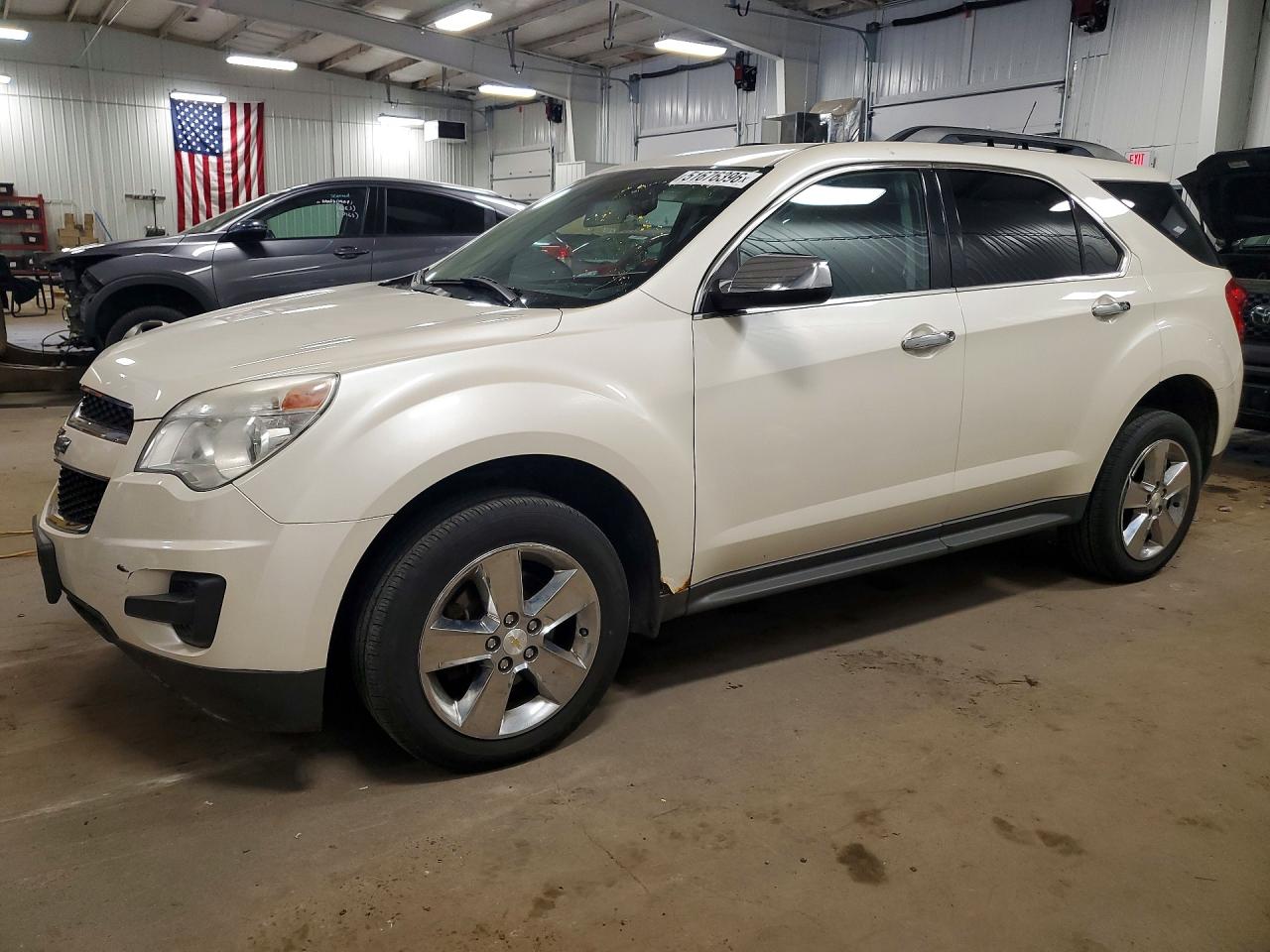 Salvage Chevrolet Equinox Image
