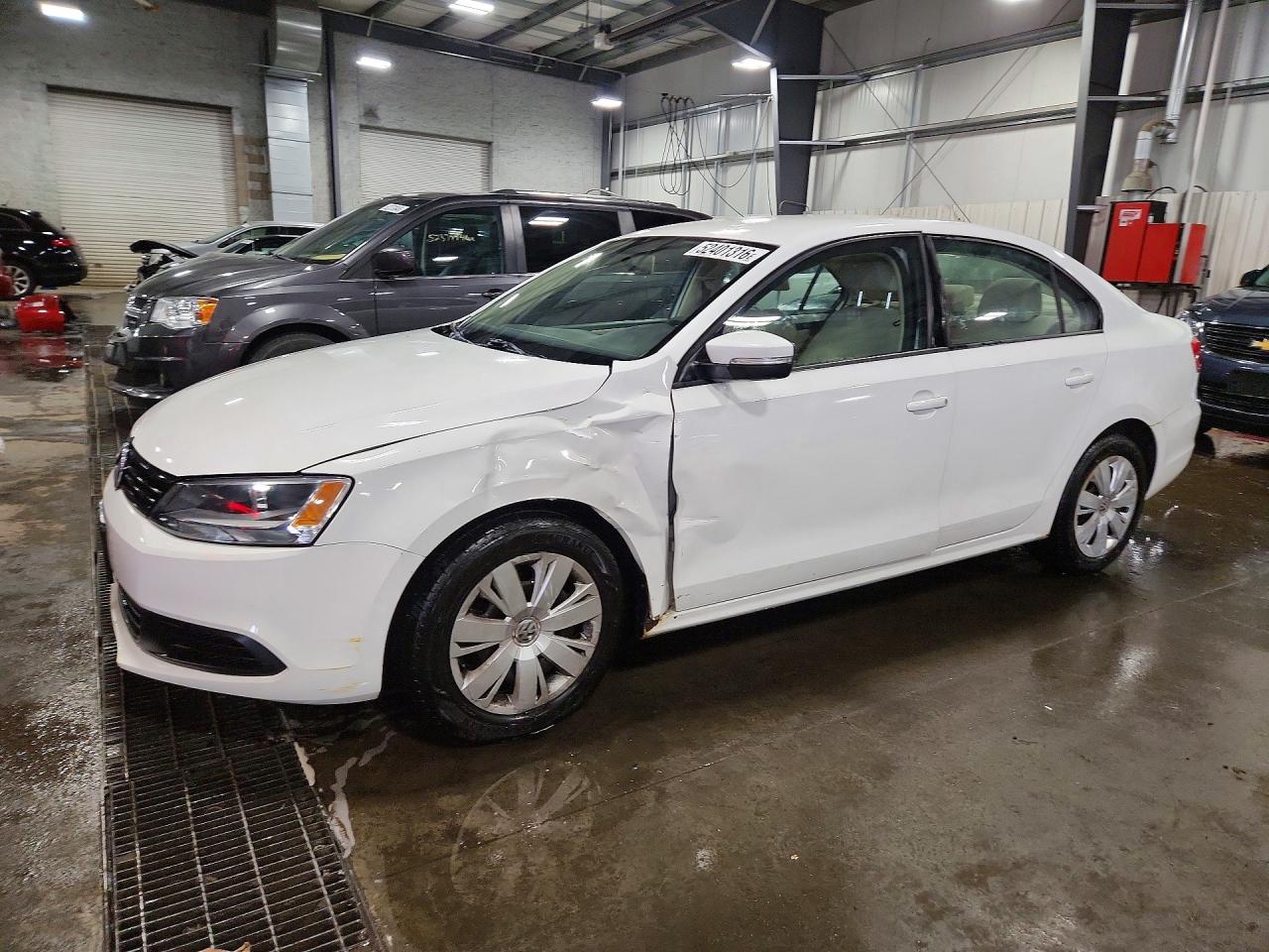 Salvage Volkswagen Jetta Image