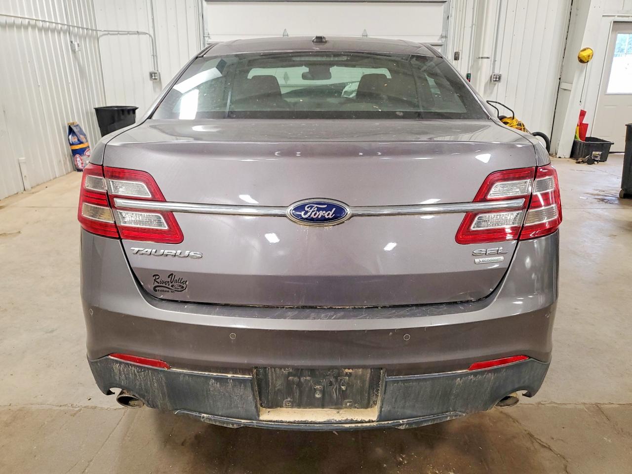Ford Taurus Sel
