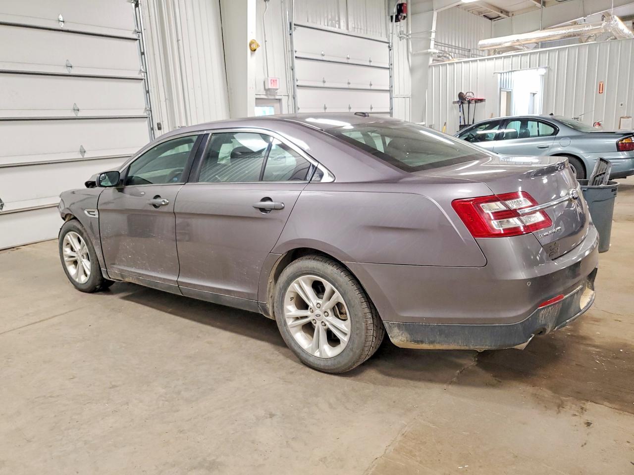Ford Taurus Sel