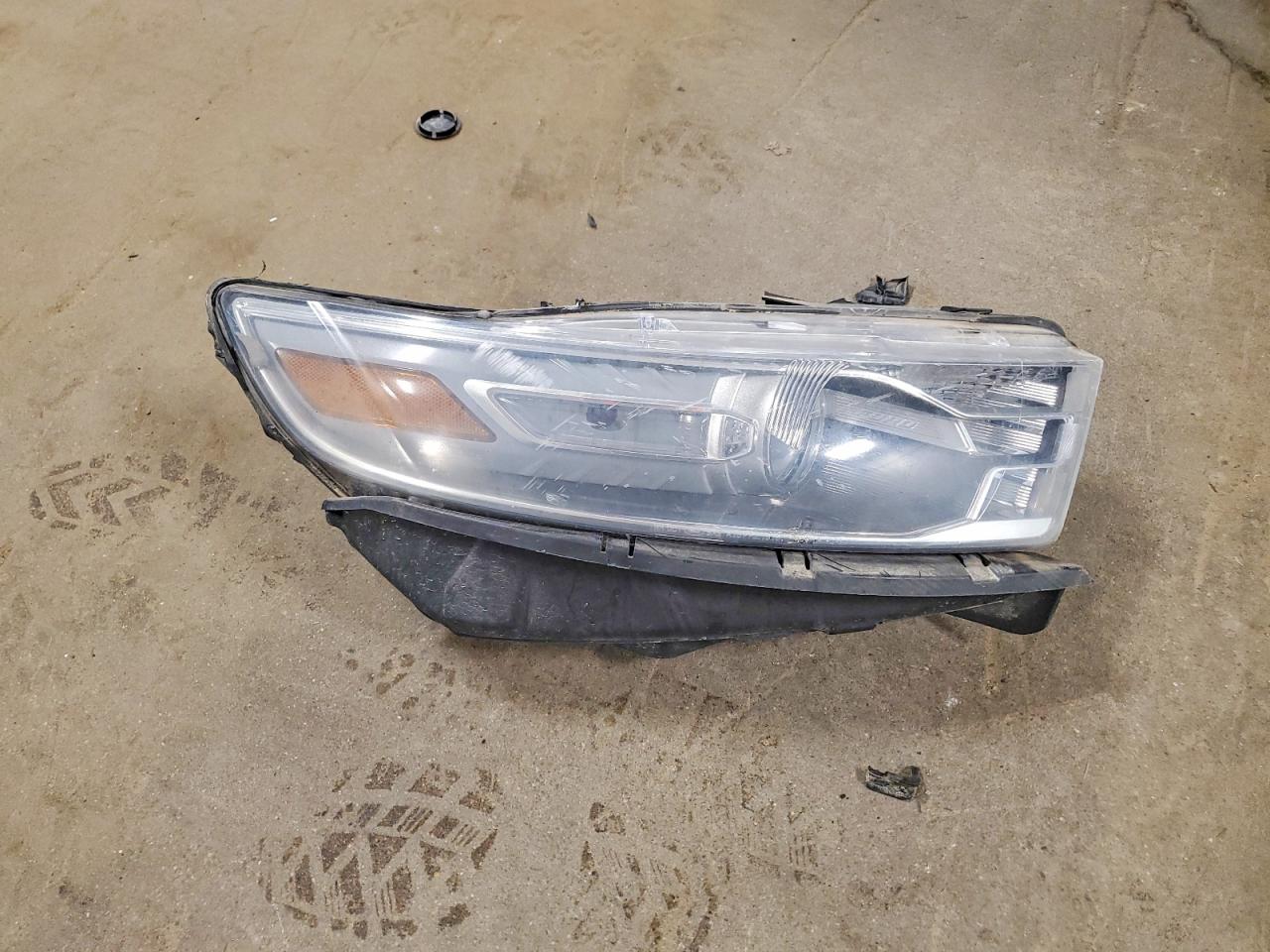 Ford Taurus Sel