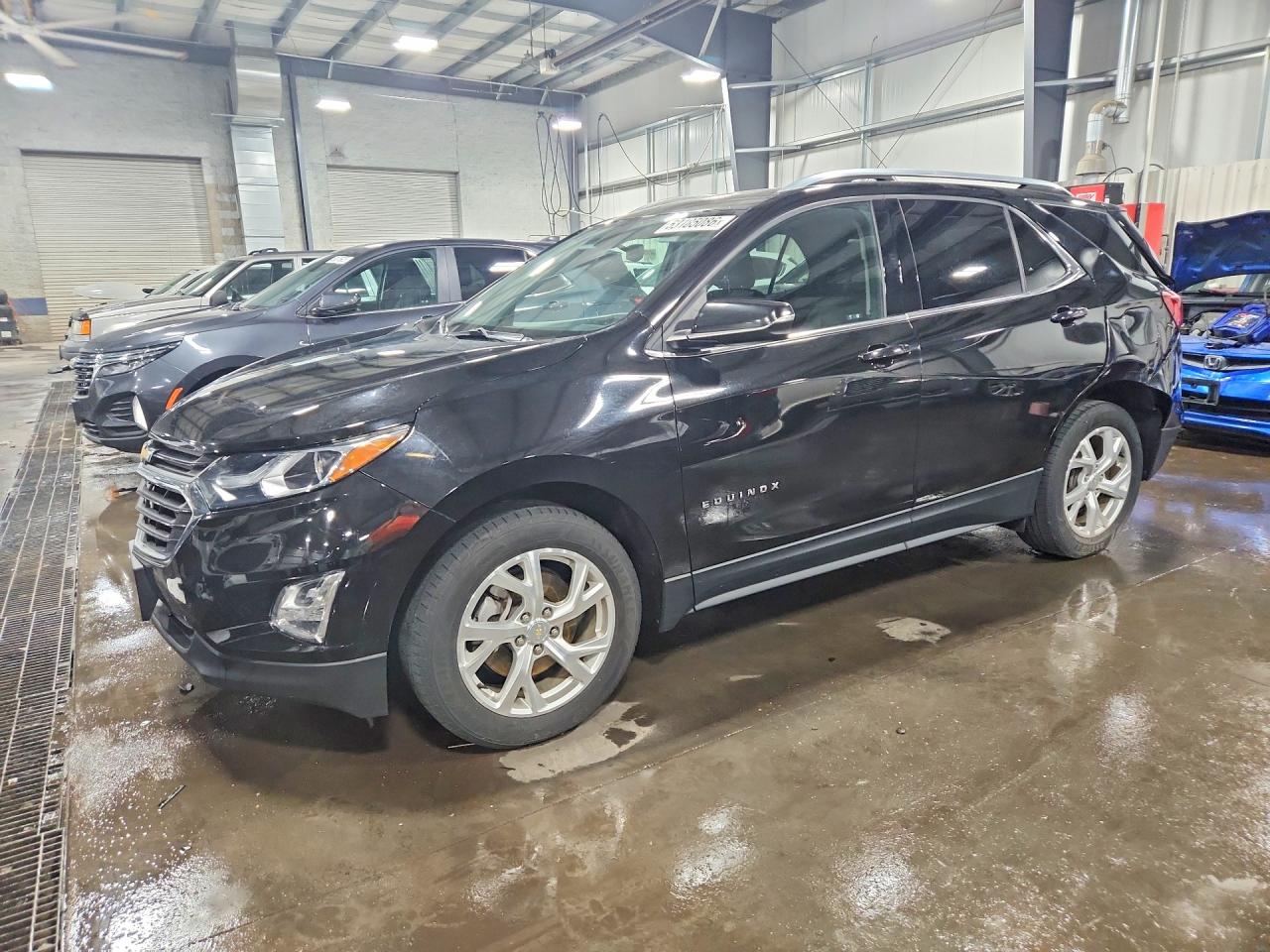 Salvage Chevrolet Equinox Image