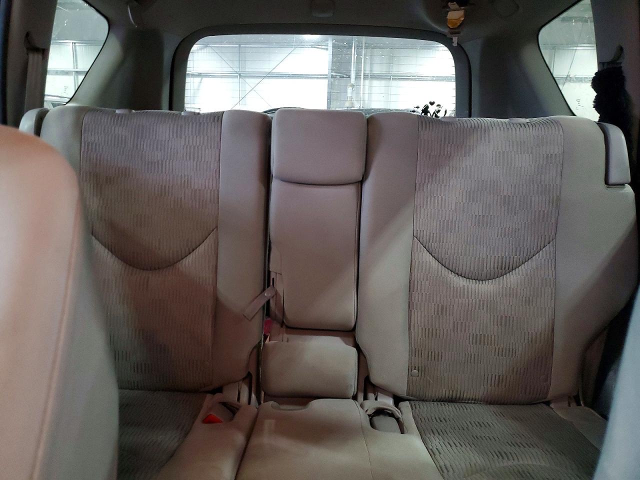 Toyota RAV4 Base
