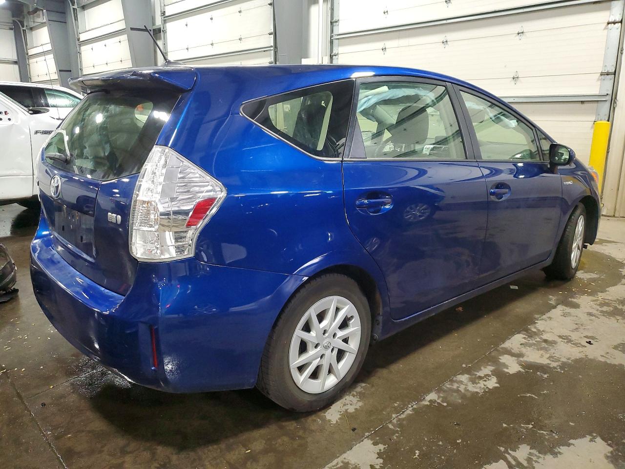 Toyota Prius v Three