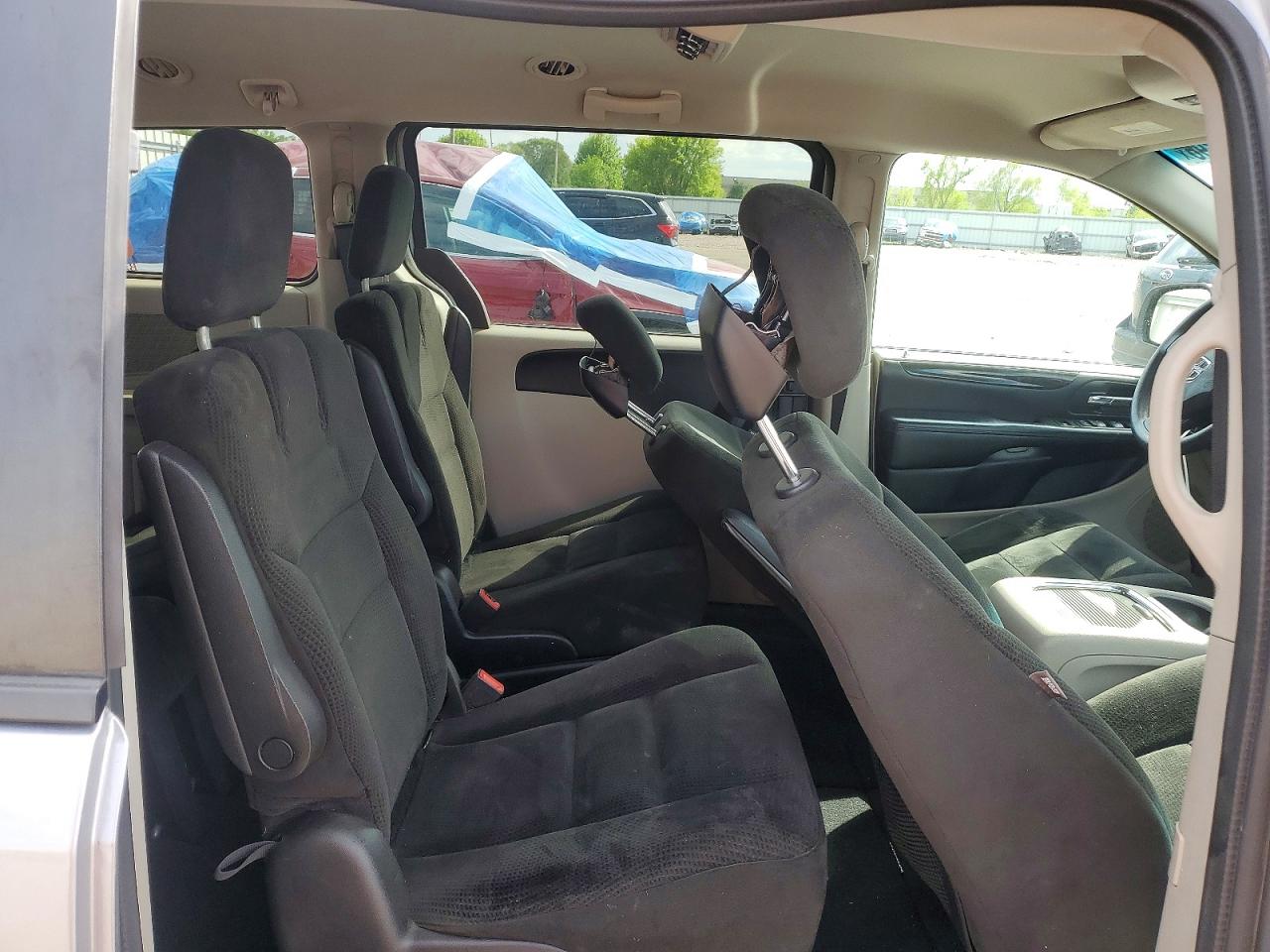 Dodge Caravan
