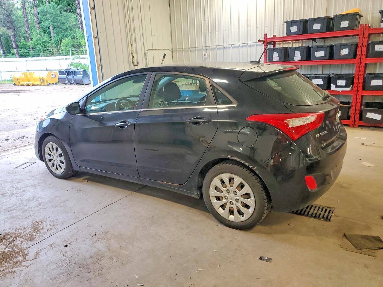 Hyundai ELANTRA Base