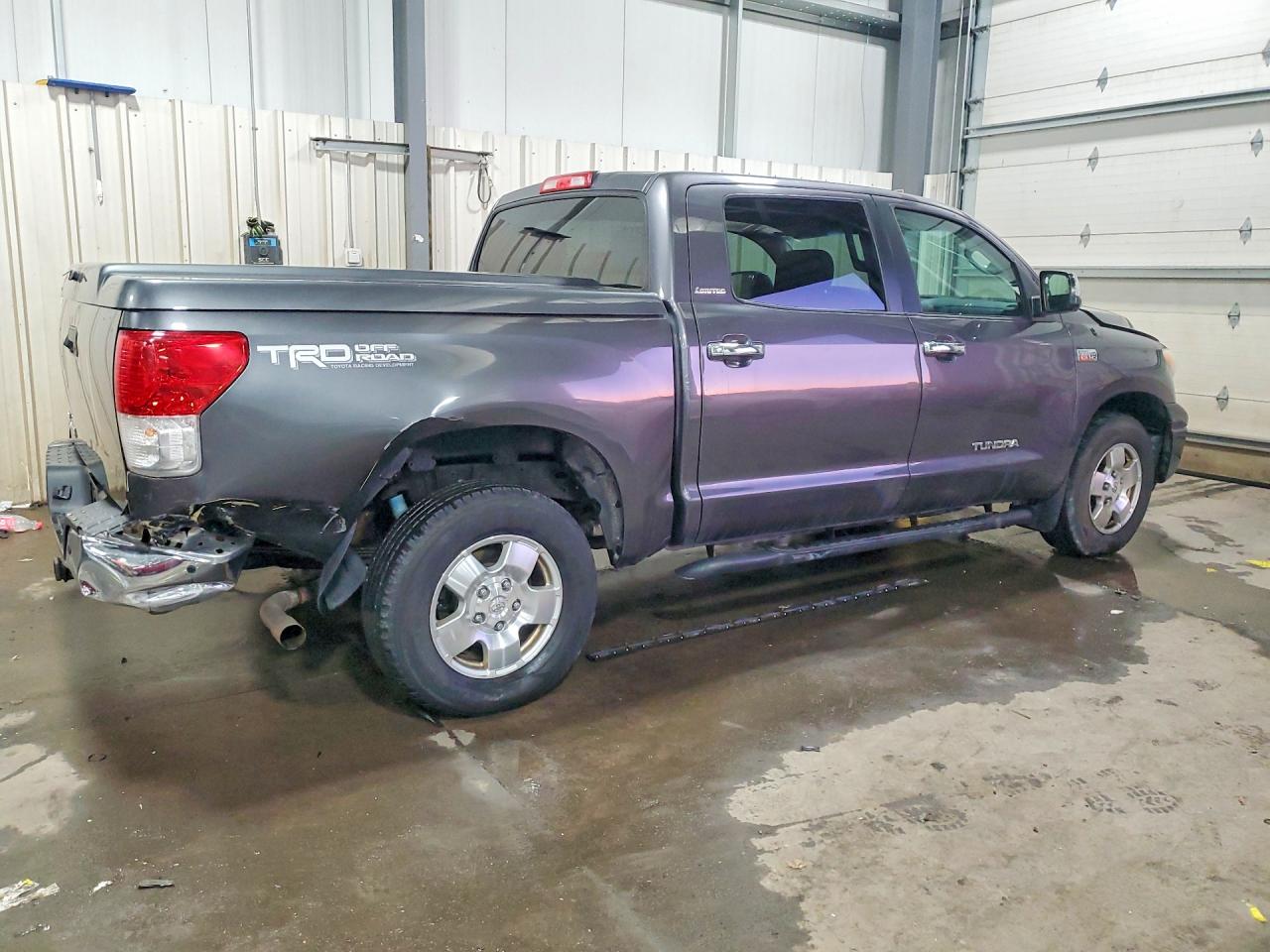 Toyota Tundra Crewmax Limited
