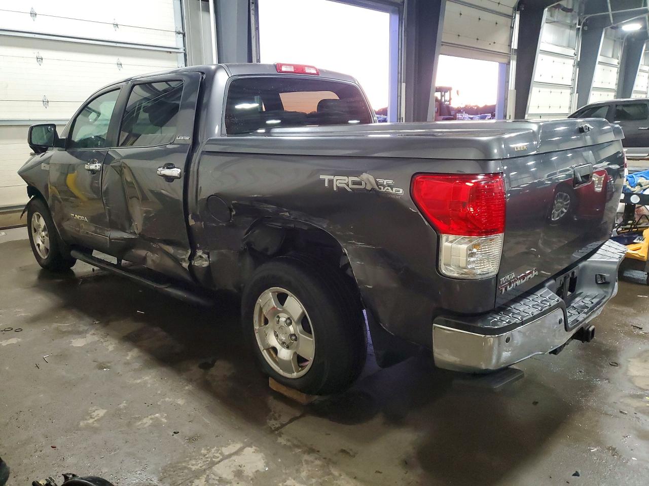 Toyota Tundra Crewmax Limited