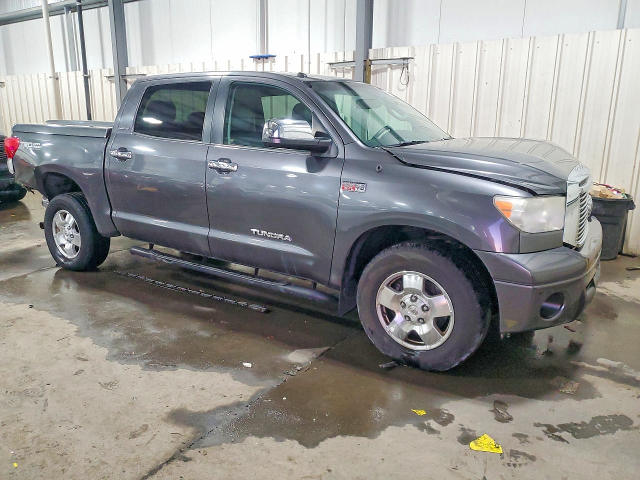 Toyota Tundra Crewmax Limited