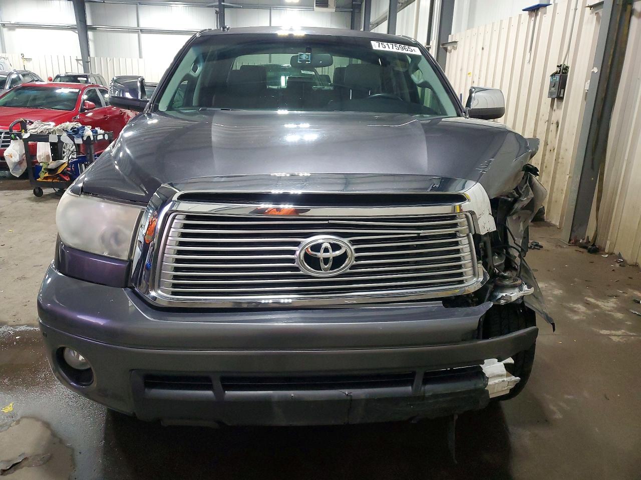 Toyota Tundra Crewmax Limited