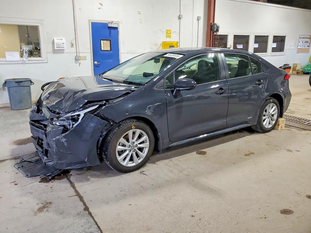 Salvage Toyota Corolla Image