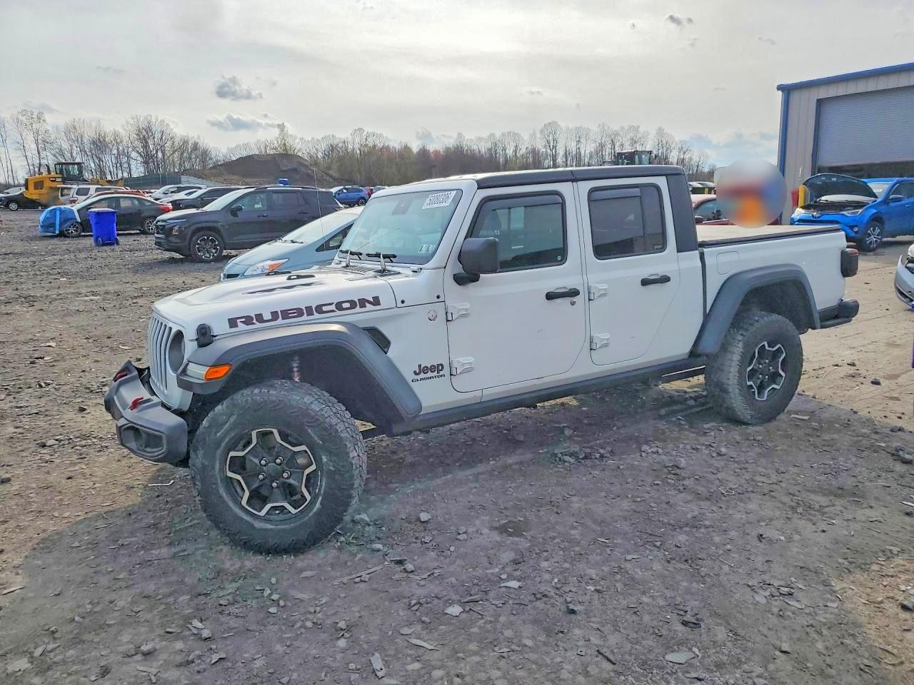 Salvage Jeep Gladiator Image
