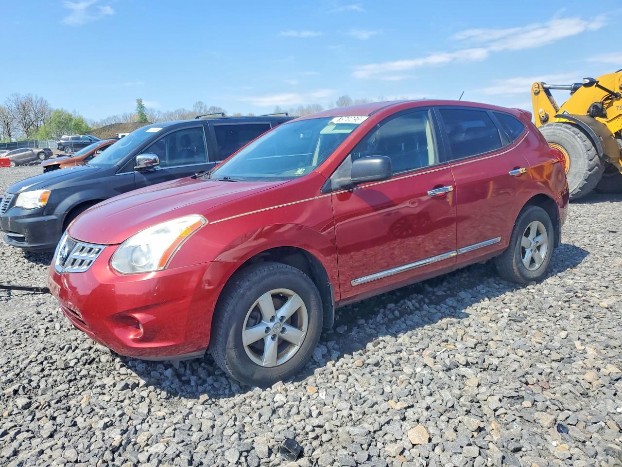 Salvage Nissan Rogue Image
