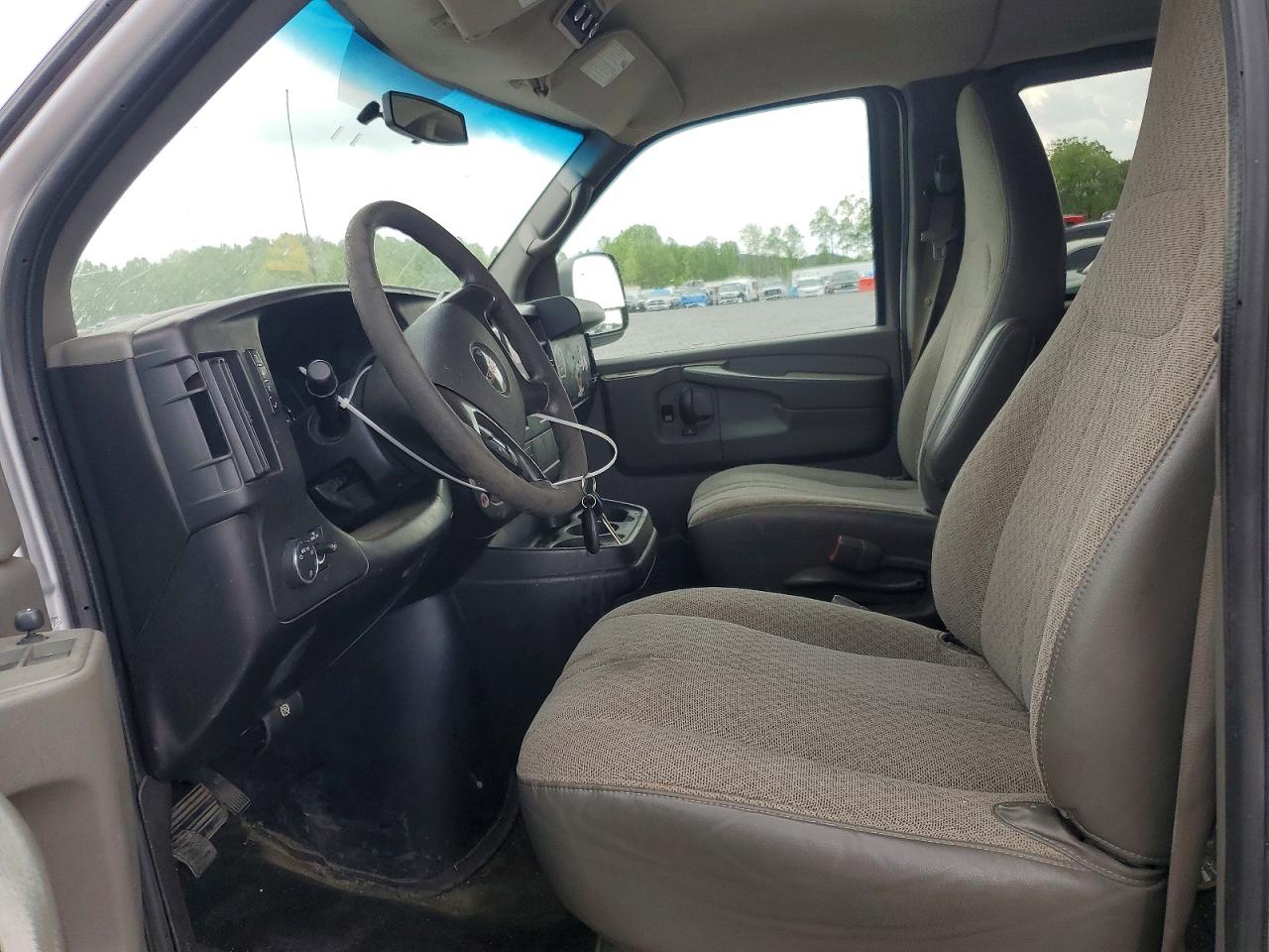 GMC Savana G1500 Lt