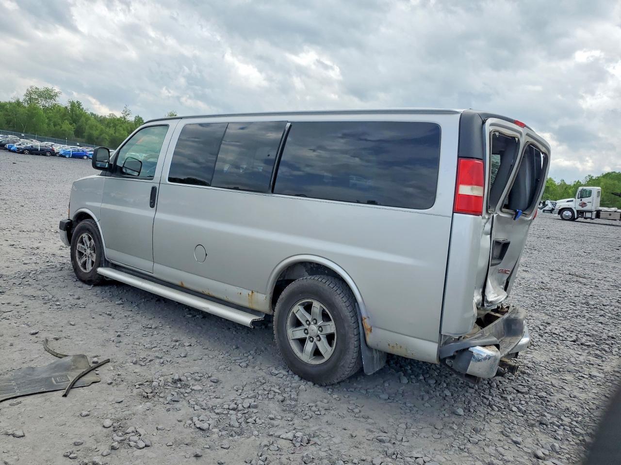 GMC Savana G1500 Lt