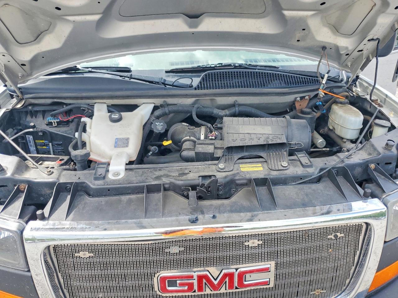 GMC Savana G1500 Lt