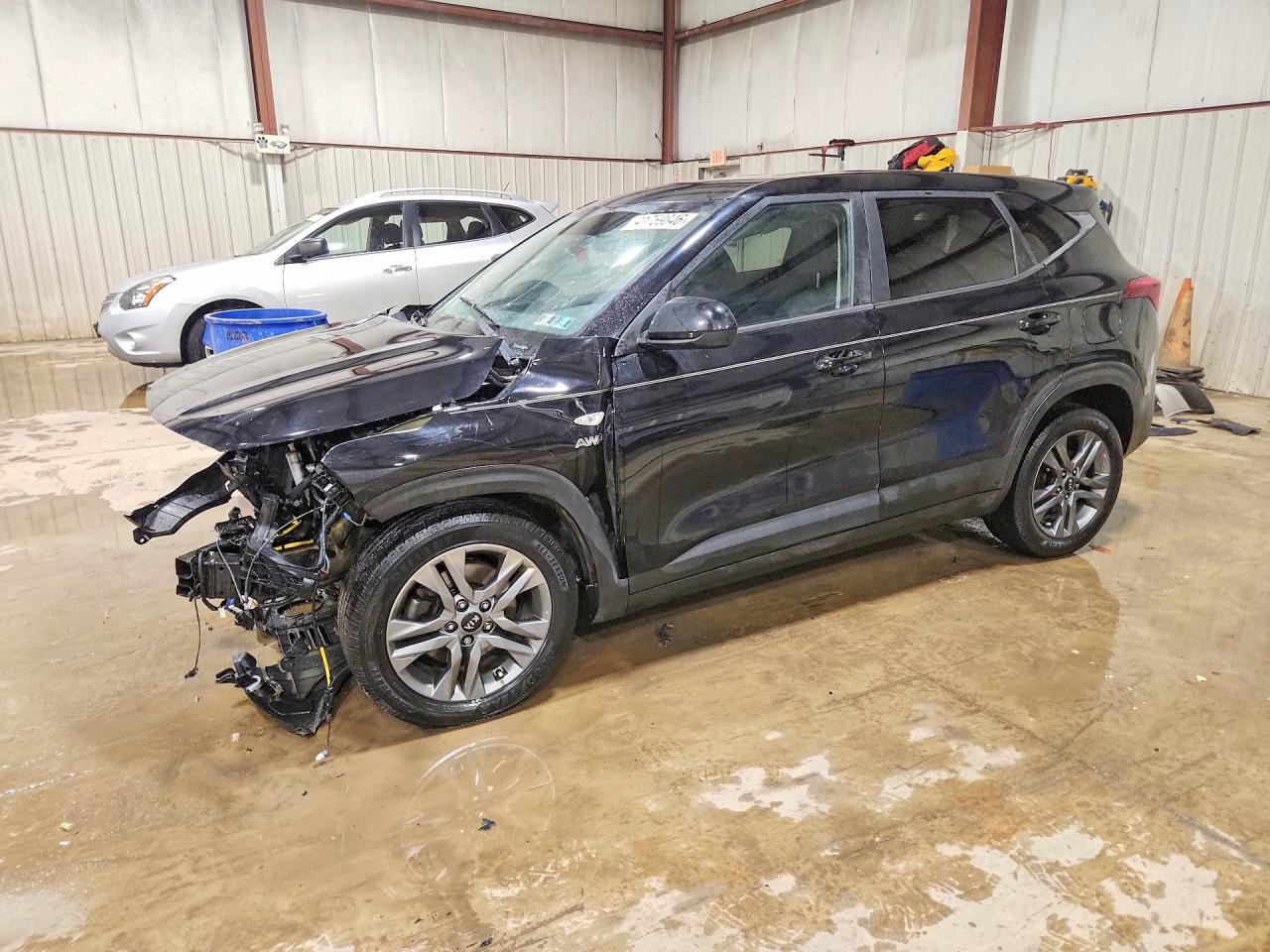 Salvage Kia Seltos Image
