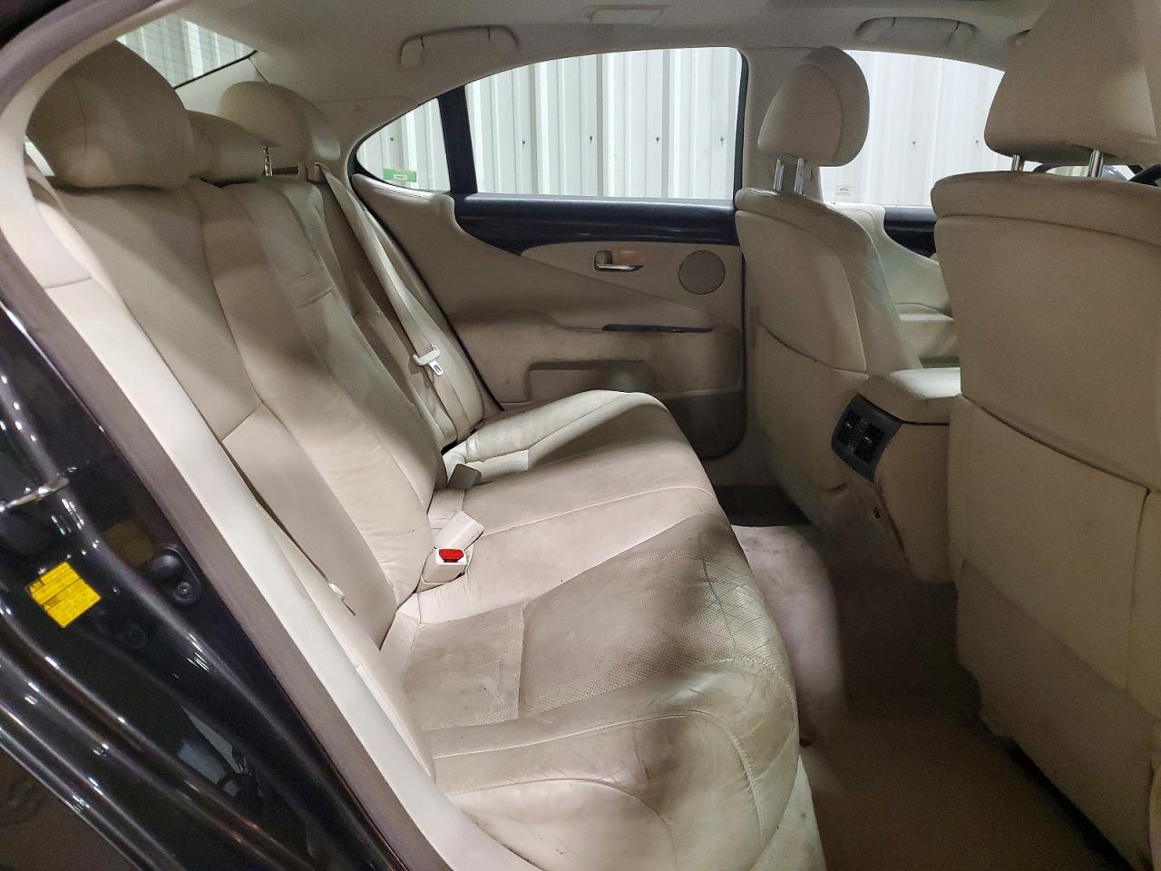 Lexus LS 460