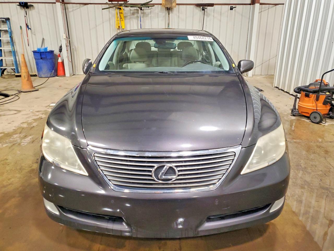 Lexus LS 460