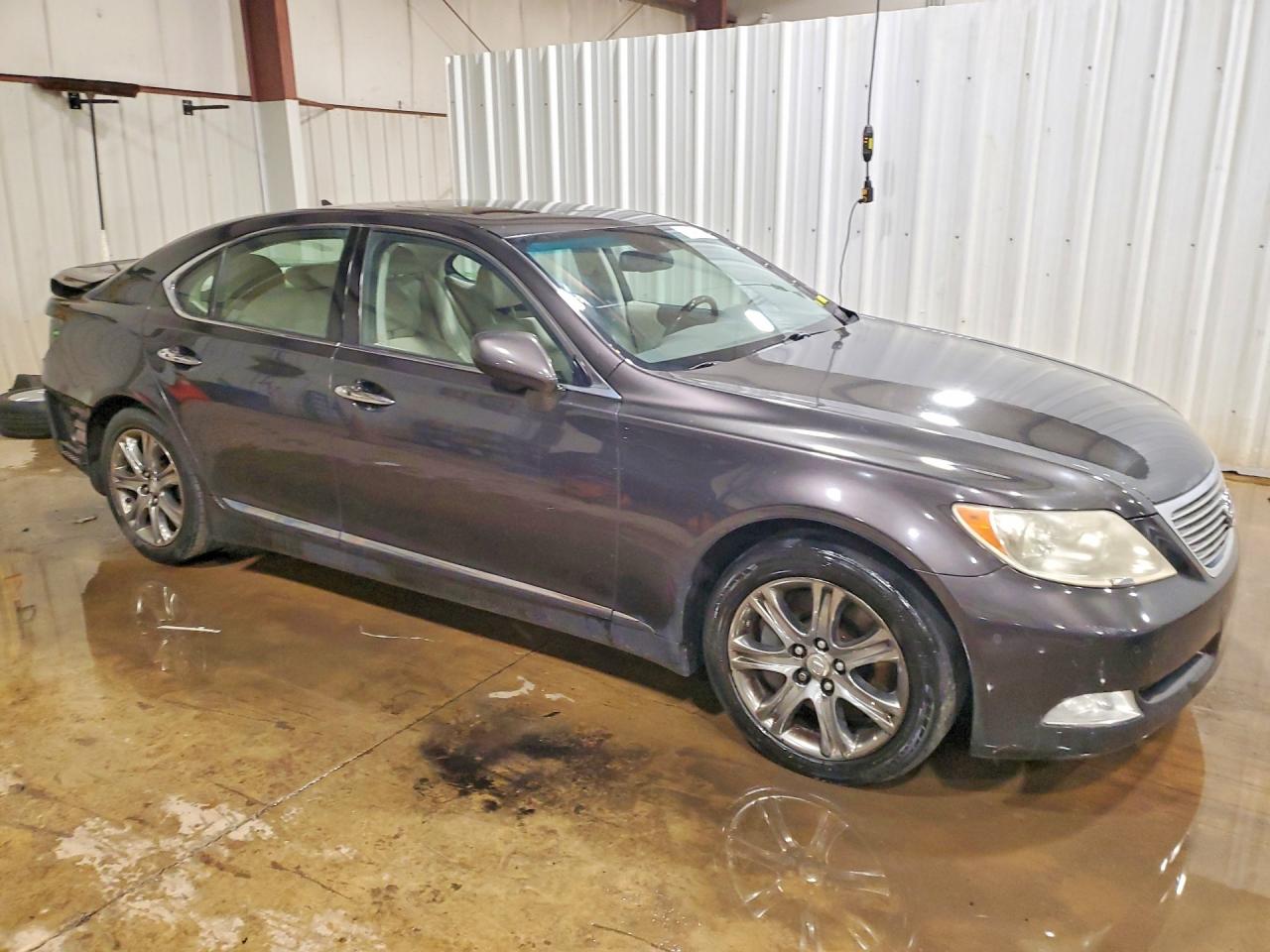 Lexus LS 460