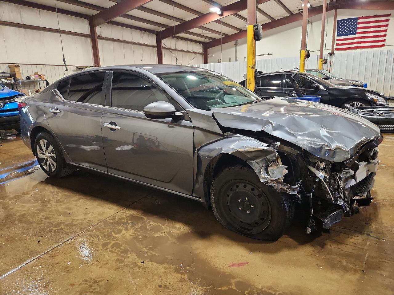 Nissan Altima S