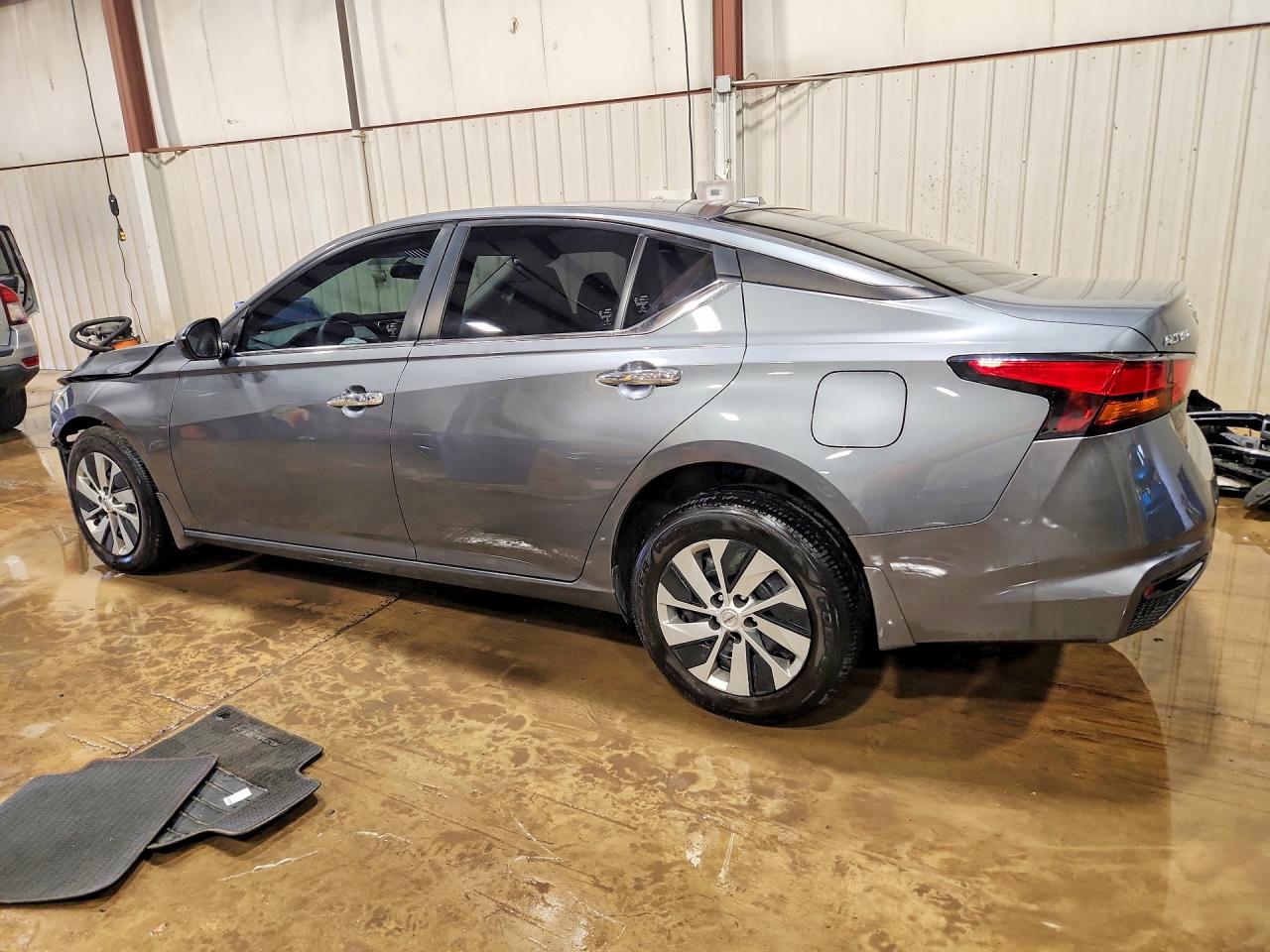 Nissan Altima S