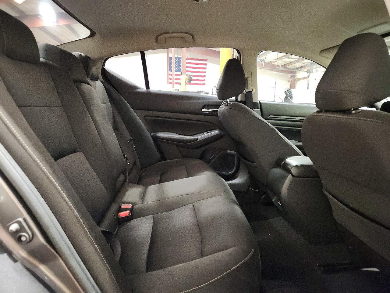 Nissan Altima S
