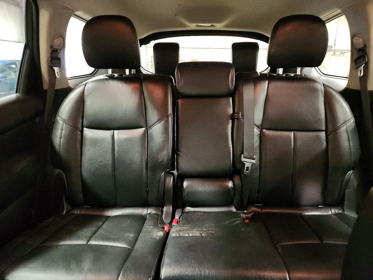 Nissan Pathfinder S