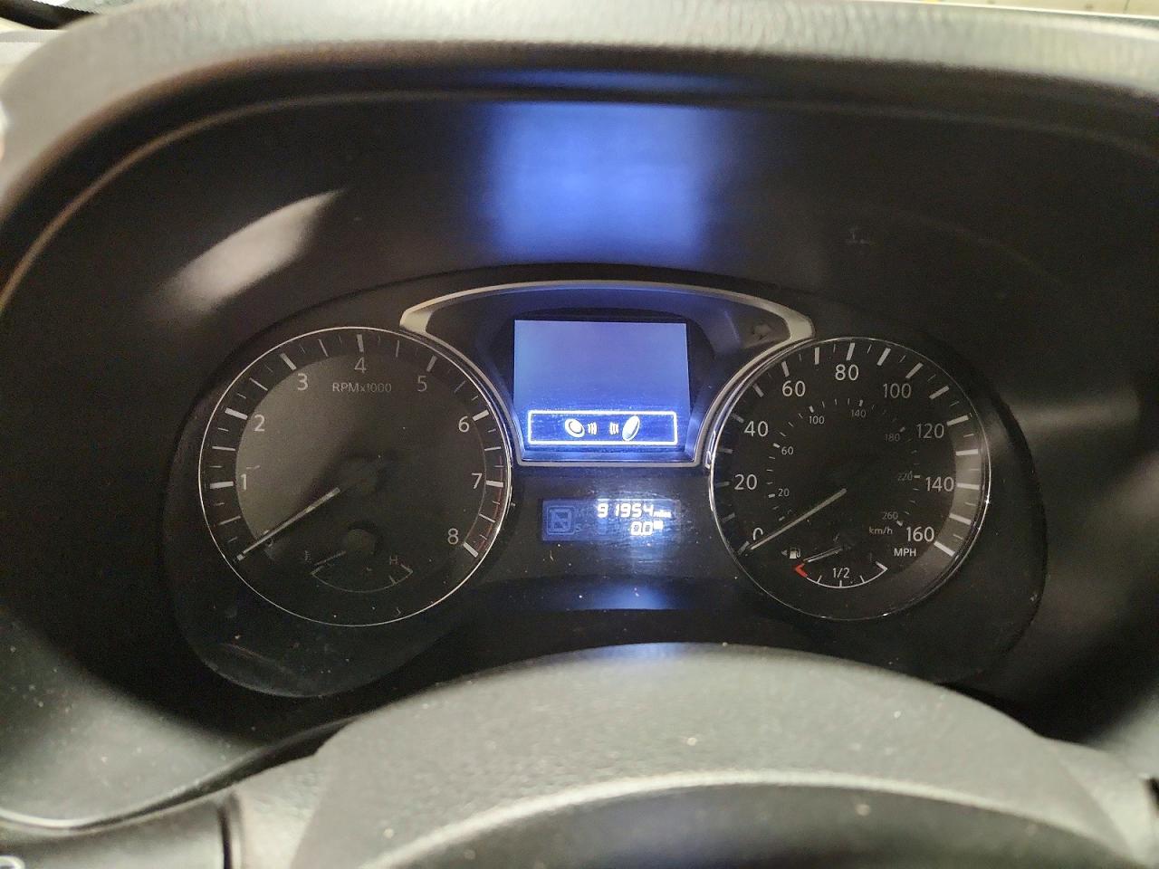Nissan Pathfinder S