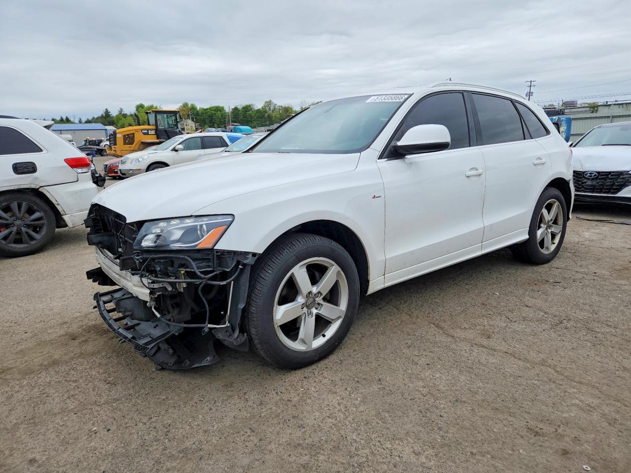 Salvage Audi Q5 Image