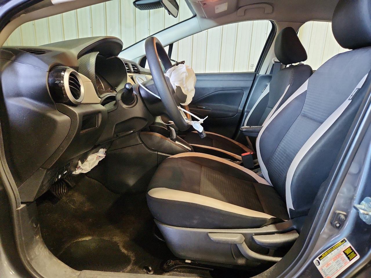 Nissan Versa Sv