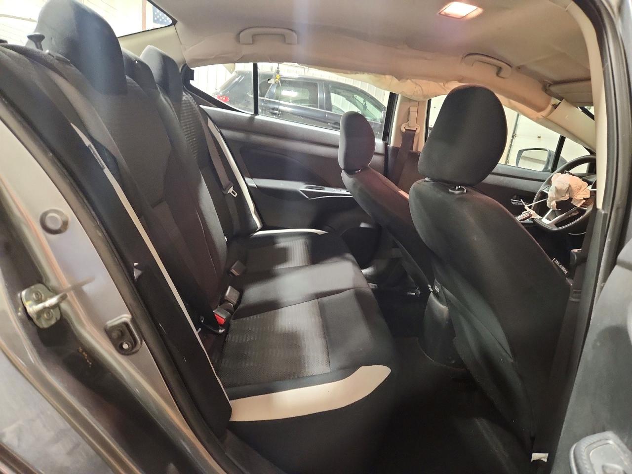 Nissan Versa Sv