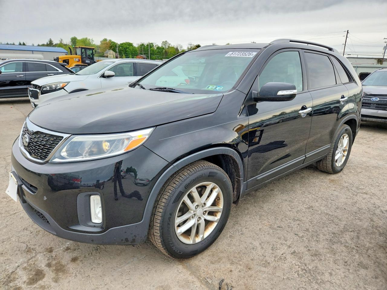 Salvage Kia Sorento Image