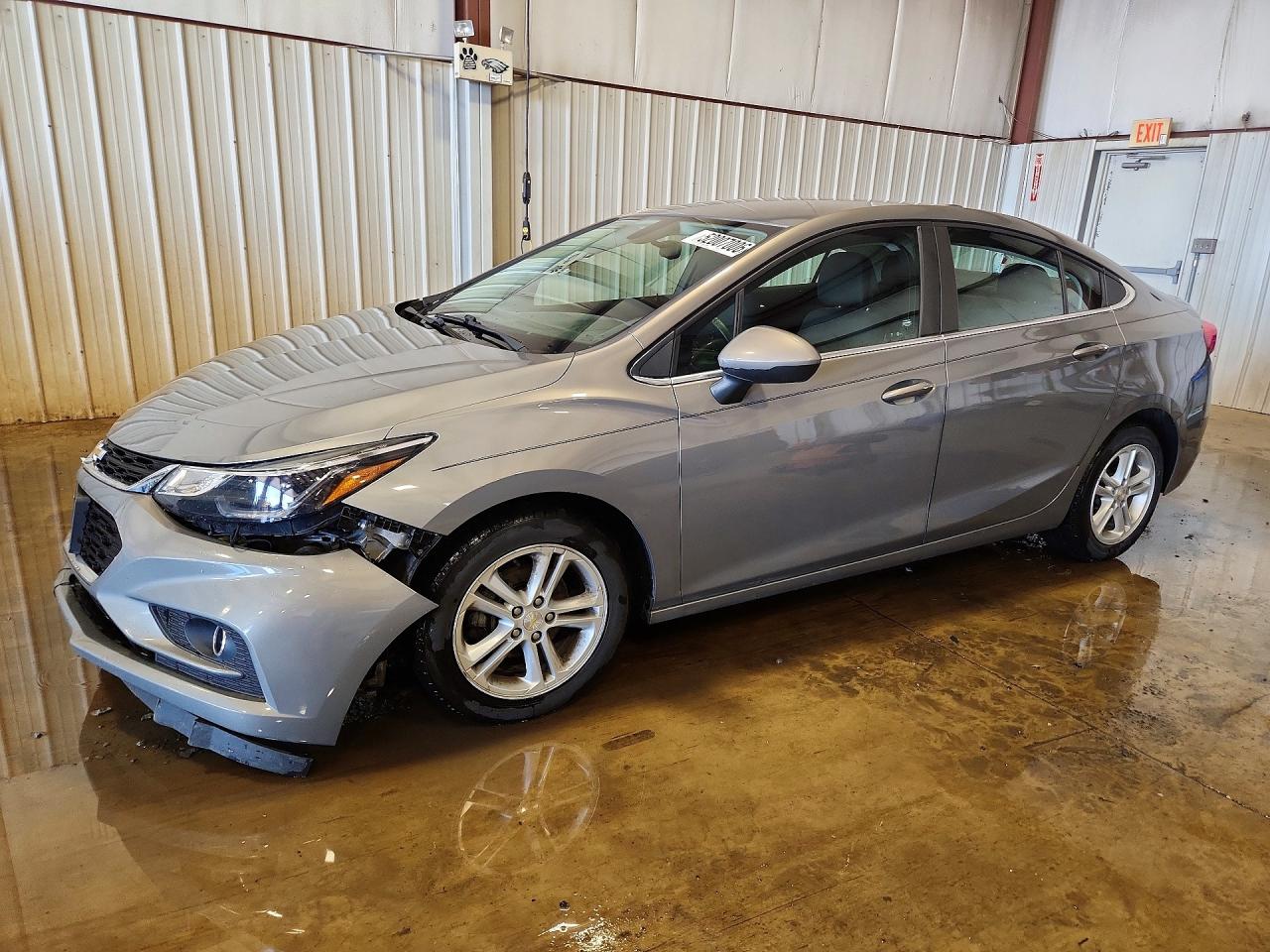 Salvage Chevrolet Cruze Image