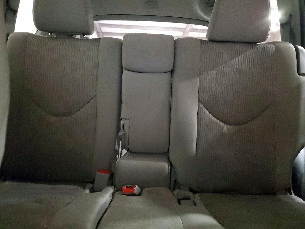 Toyota RAV4 Base