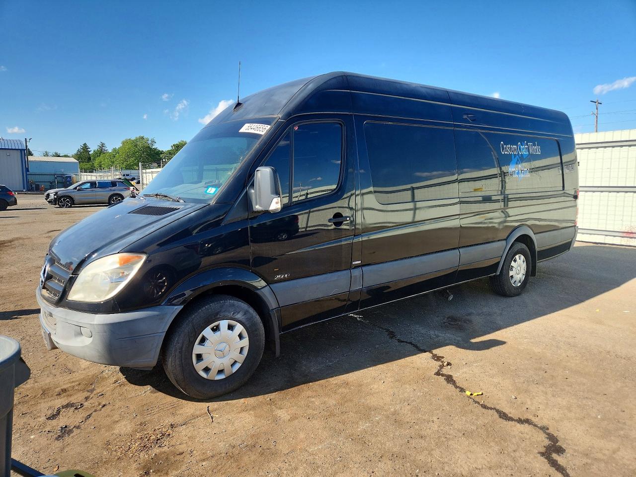 Salvage Mercedes-Benz Sprinter Image