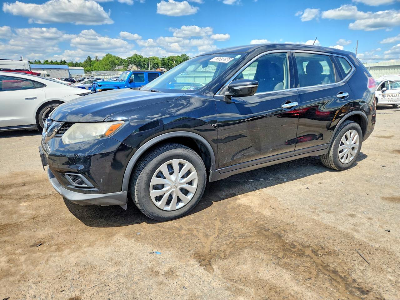 Salvage Nissan Rogue Image