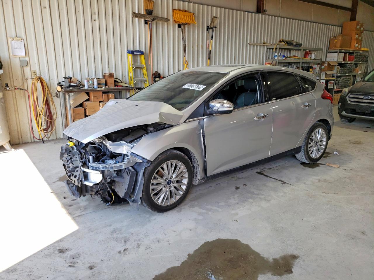 Salvage Ford Focus Image