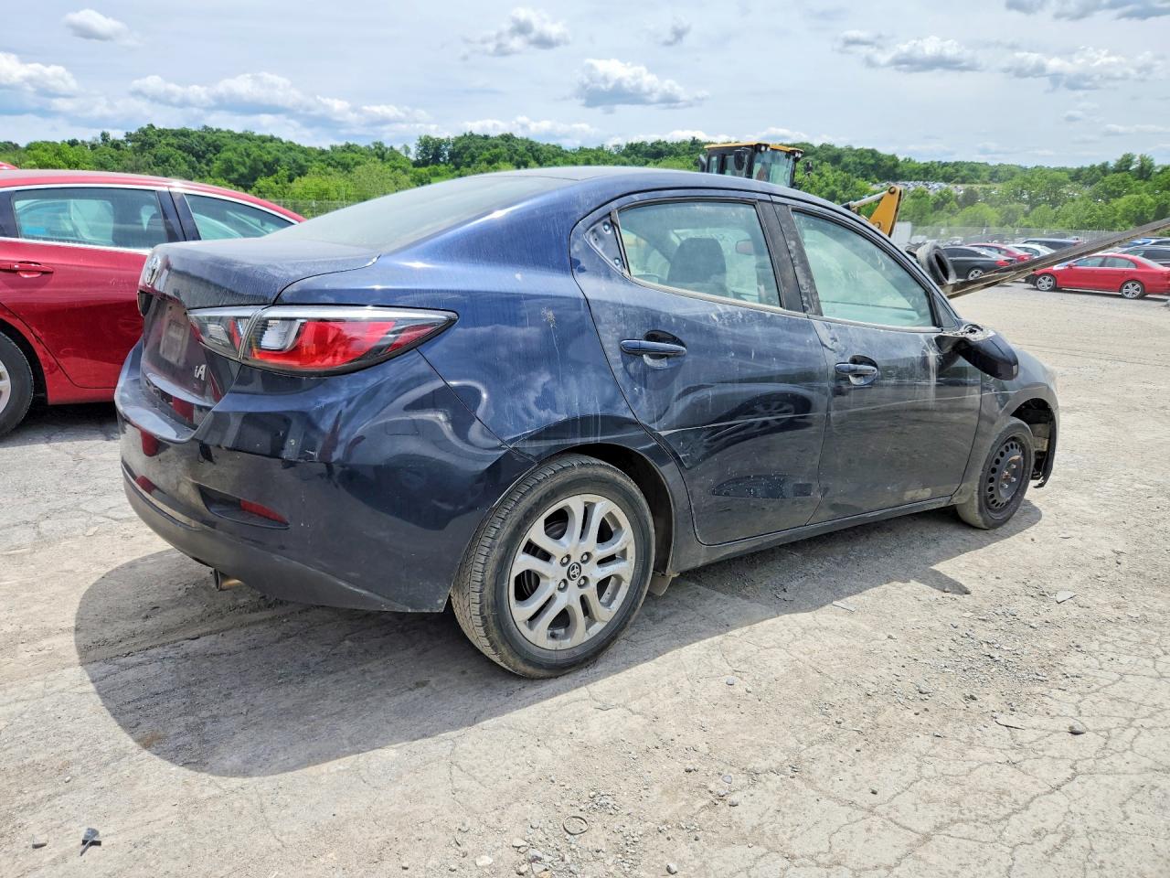 Toyota Yaris Base