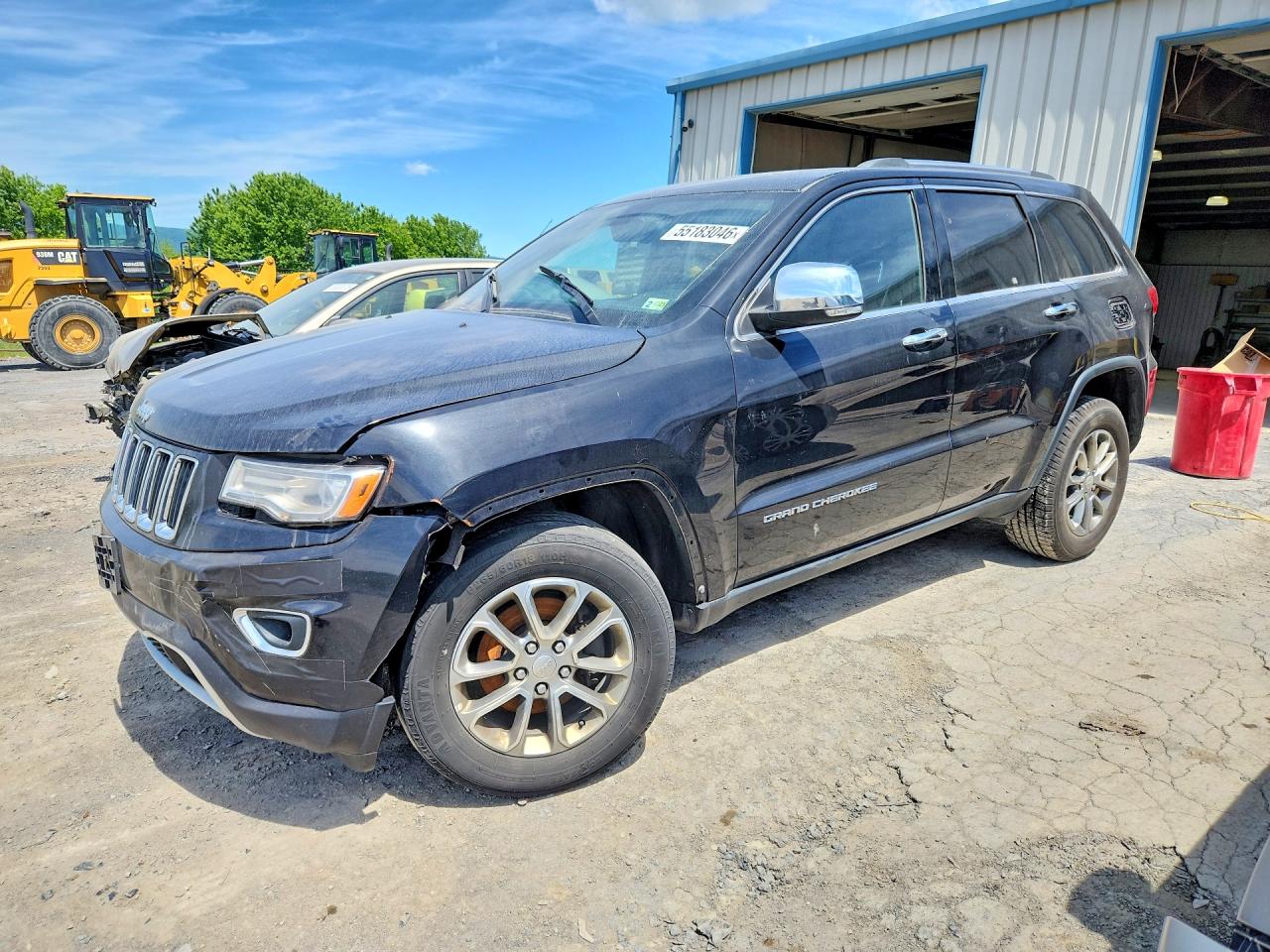 Salvage Jeep Cherokee Image