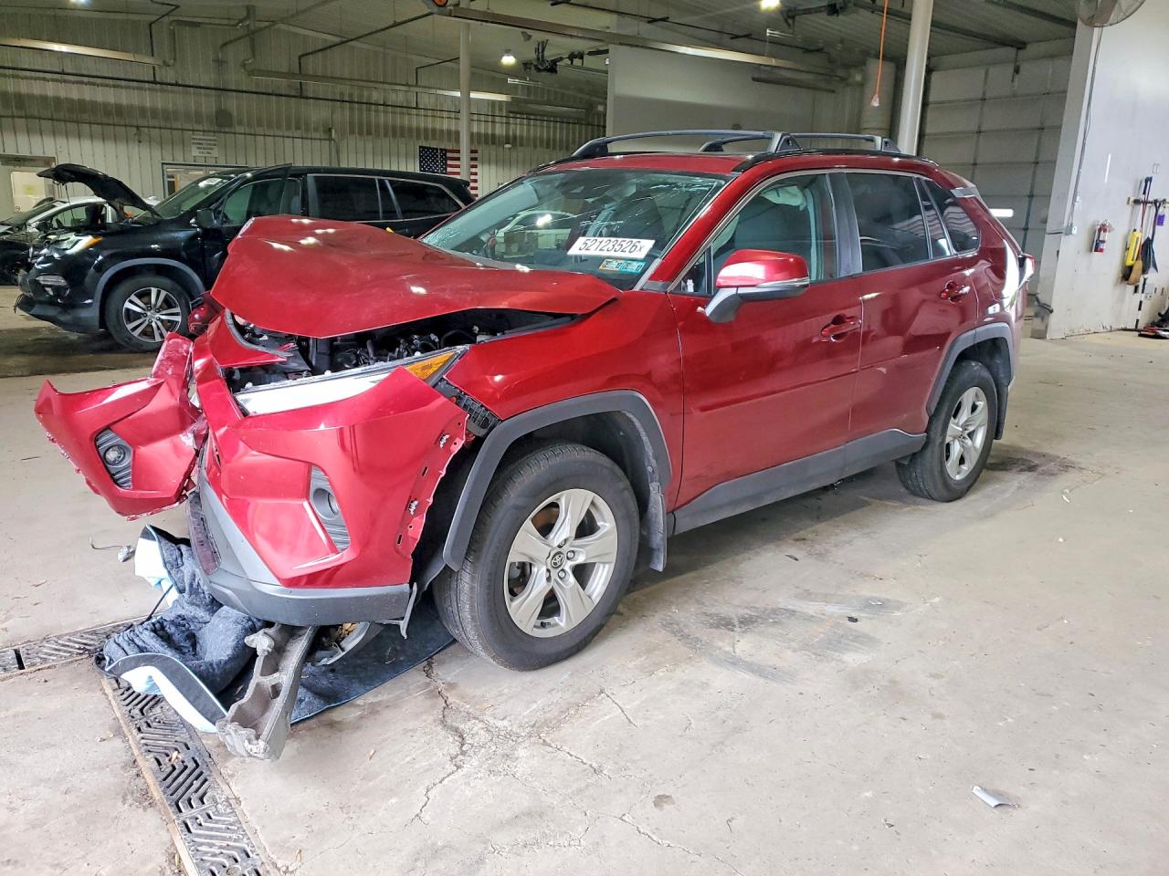 Salvage Toyota RAV4 Image