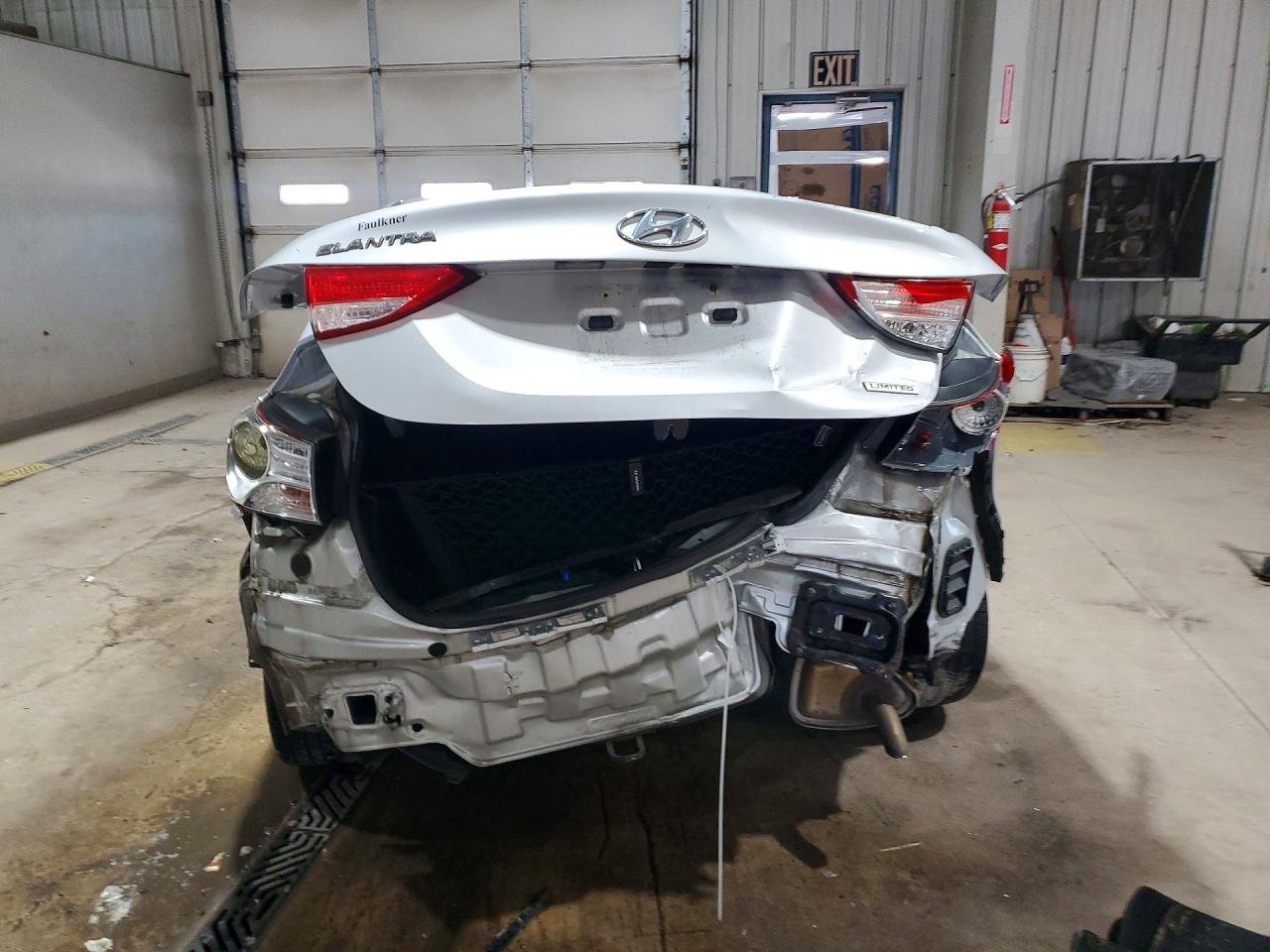 Hyundai ELANTRA Limited