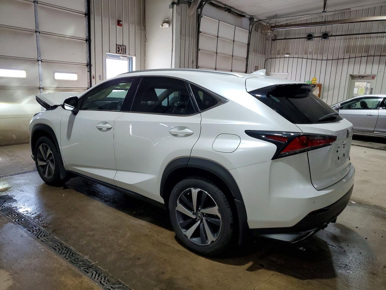 Lexus NX Base