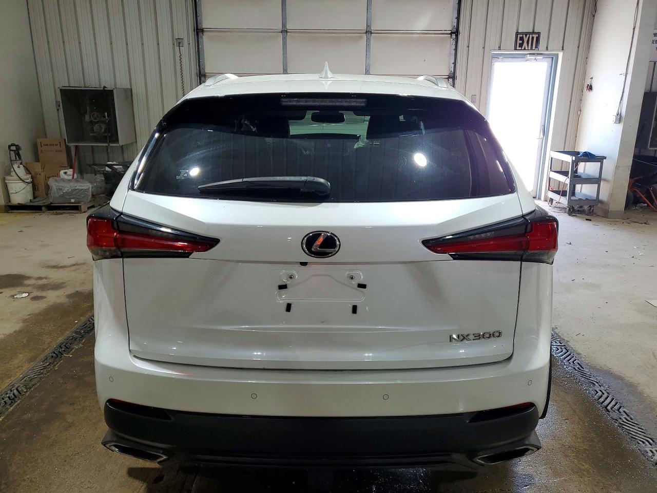 Lexus NX Base