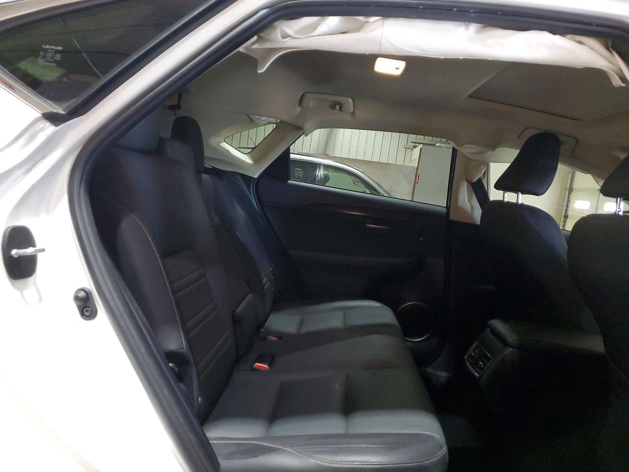 Lexus NX Base