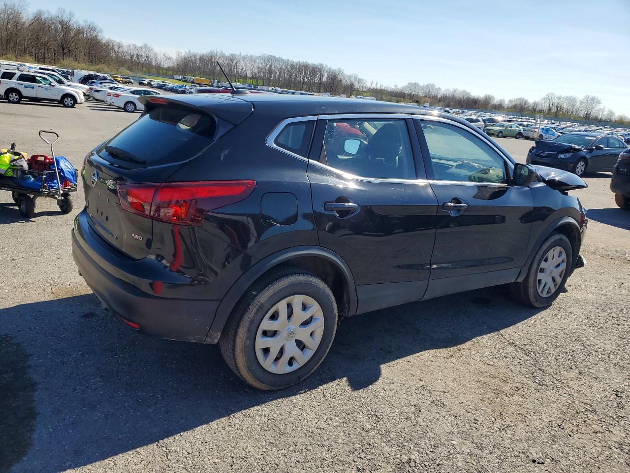 Nissan Rogue S