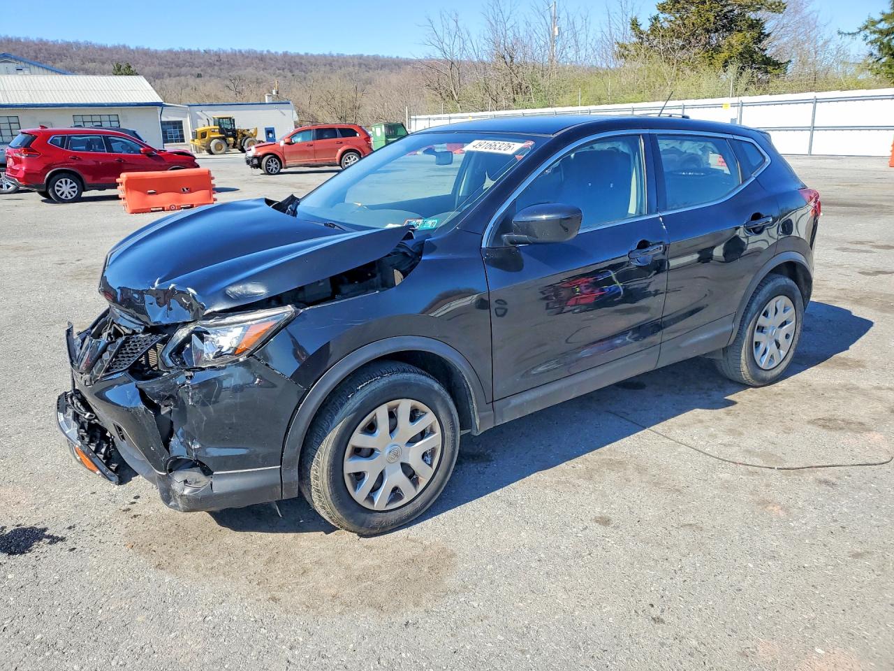 Salvage Nissan Rogue Image