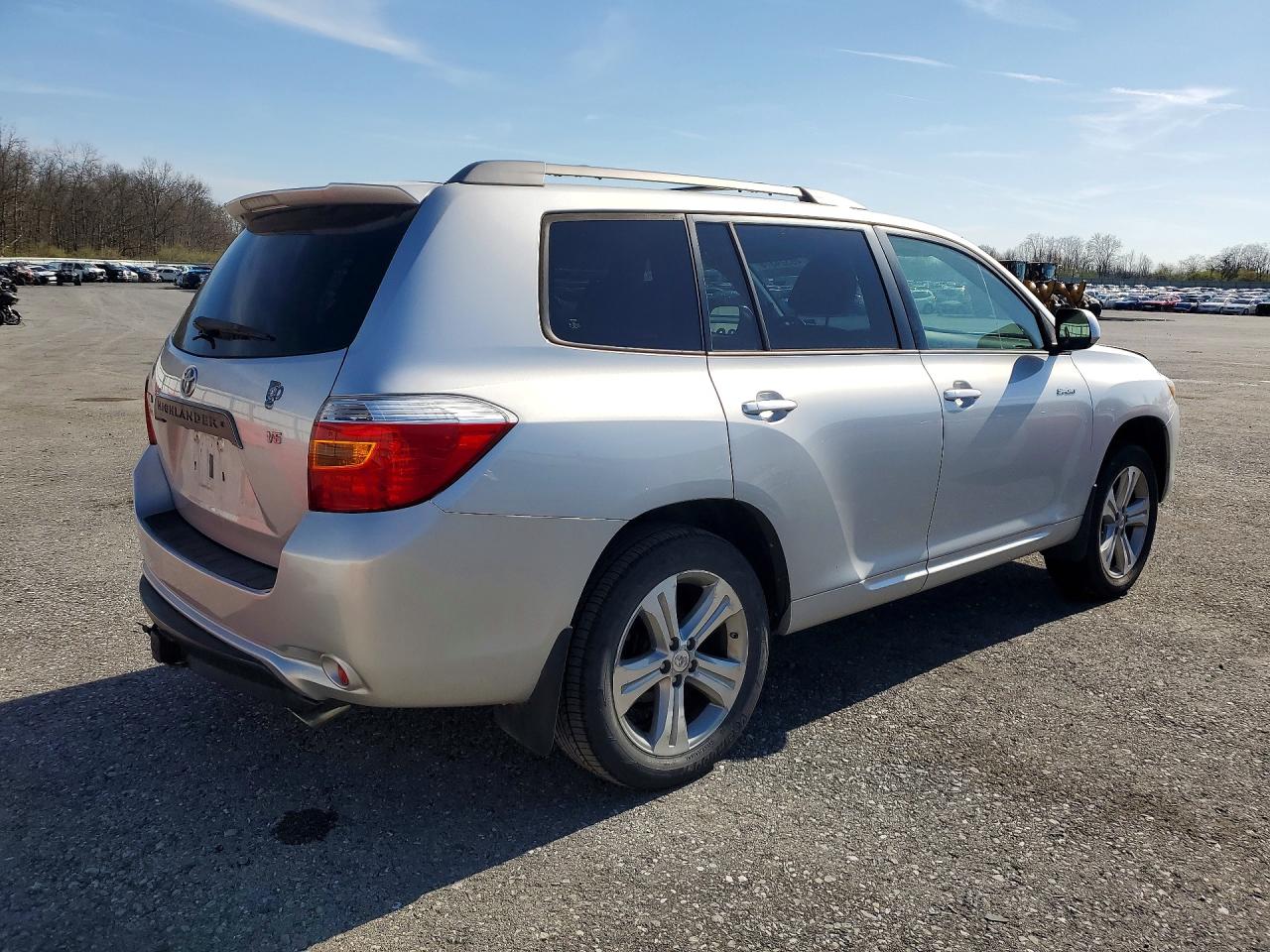 Toyota Highlander Sport